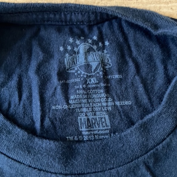 Captain America XXL T-shirt from Marvel Islands of Adventure - Picture 3 of 7